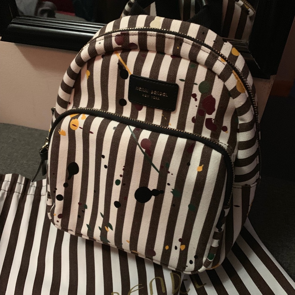 Like new Henri Bendel mini backpack